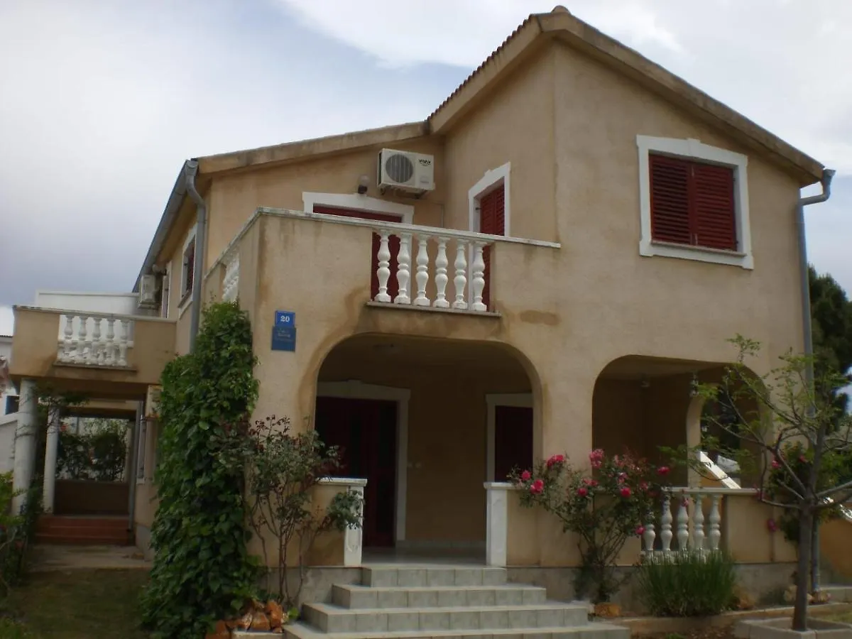 Apartmani Vesna Vir