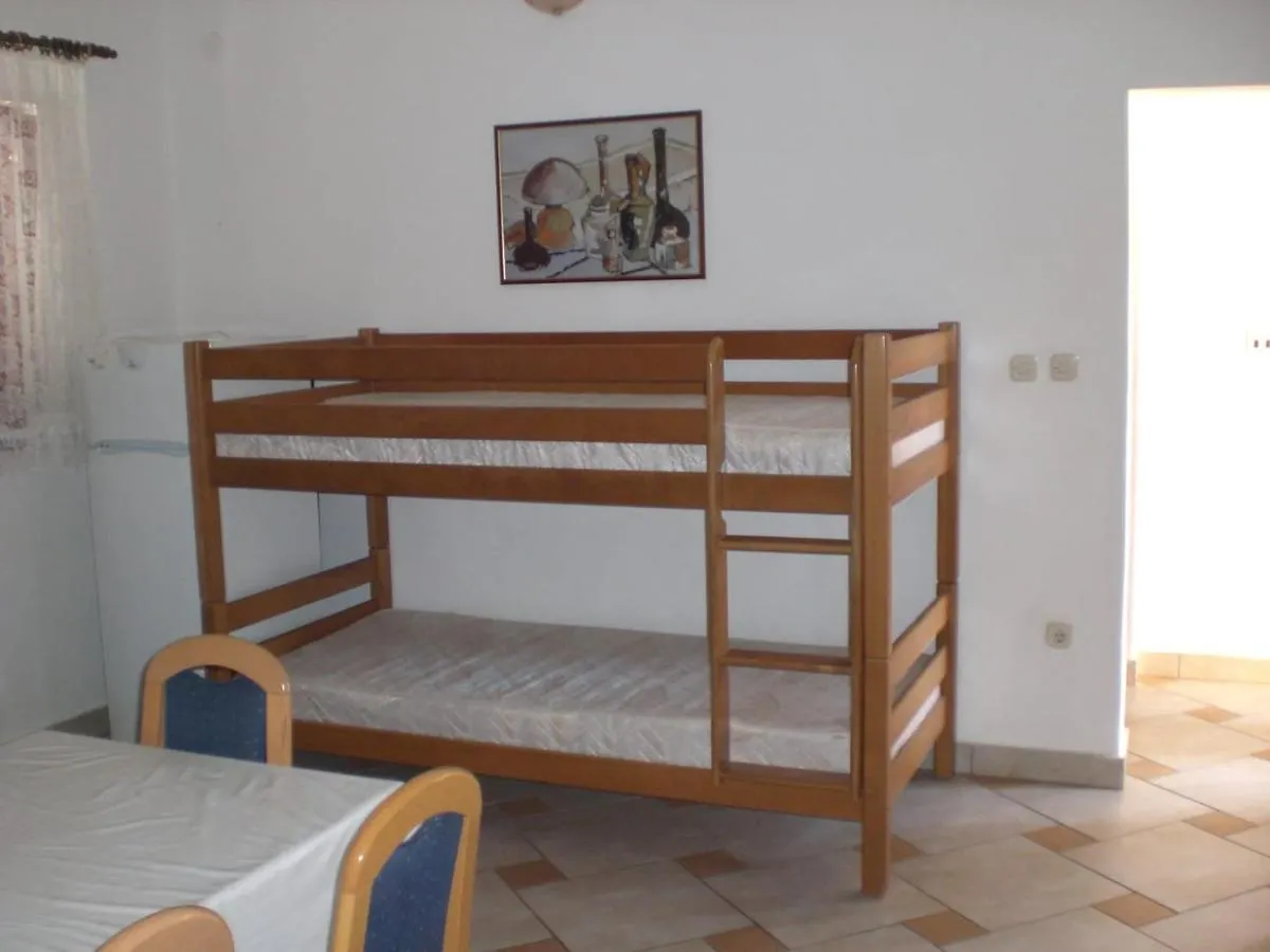 Apartment Apartmani Vesna Vir Croatia