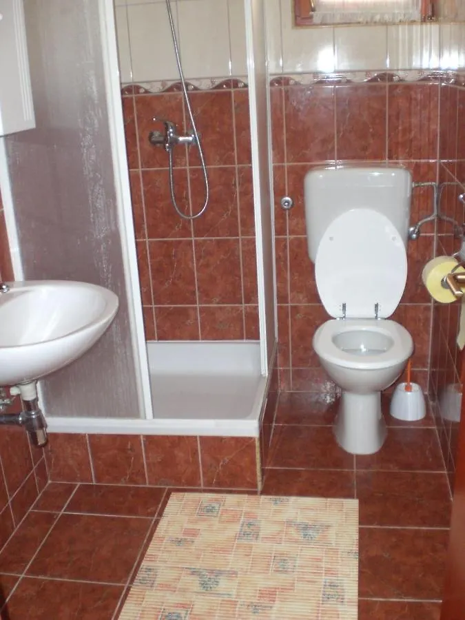 Apartmani Vesna Vir 0*,